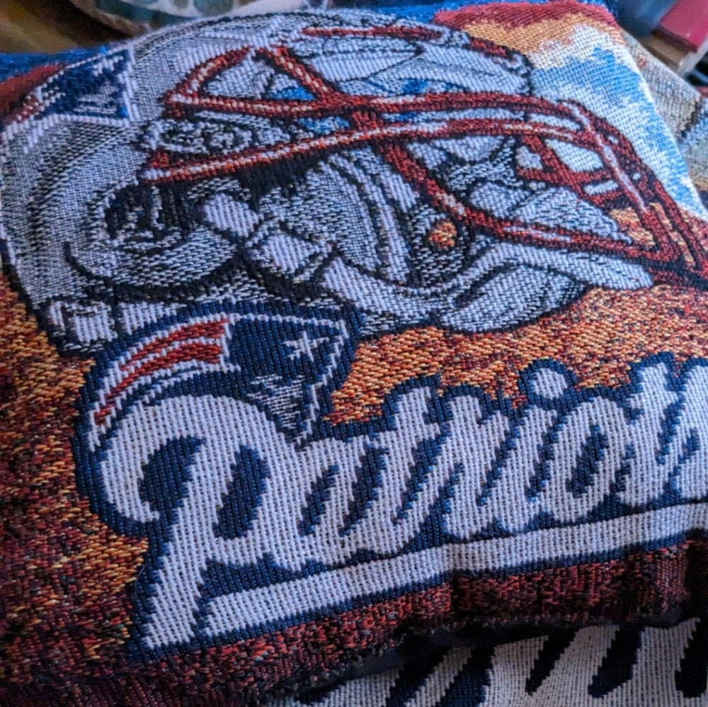 🏈 Woven NE Patriots Pillow